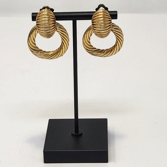 Doorknocker Textured Gold Tone Large Clip On Earrings Vintage Chunky Retro - Picture 1 of 6
